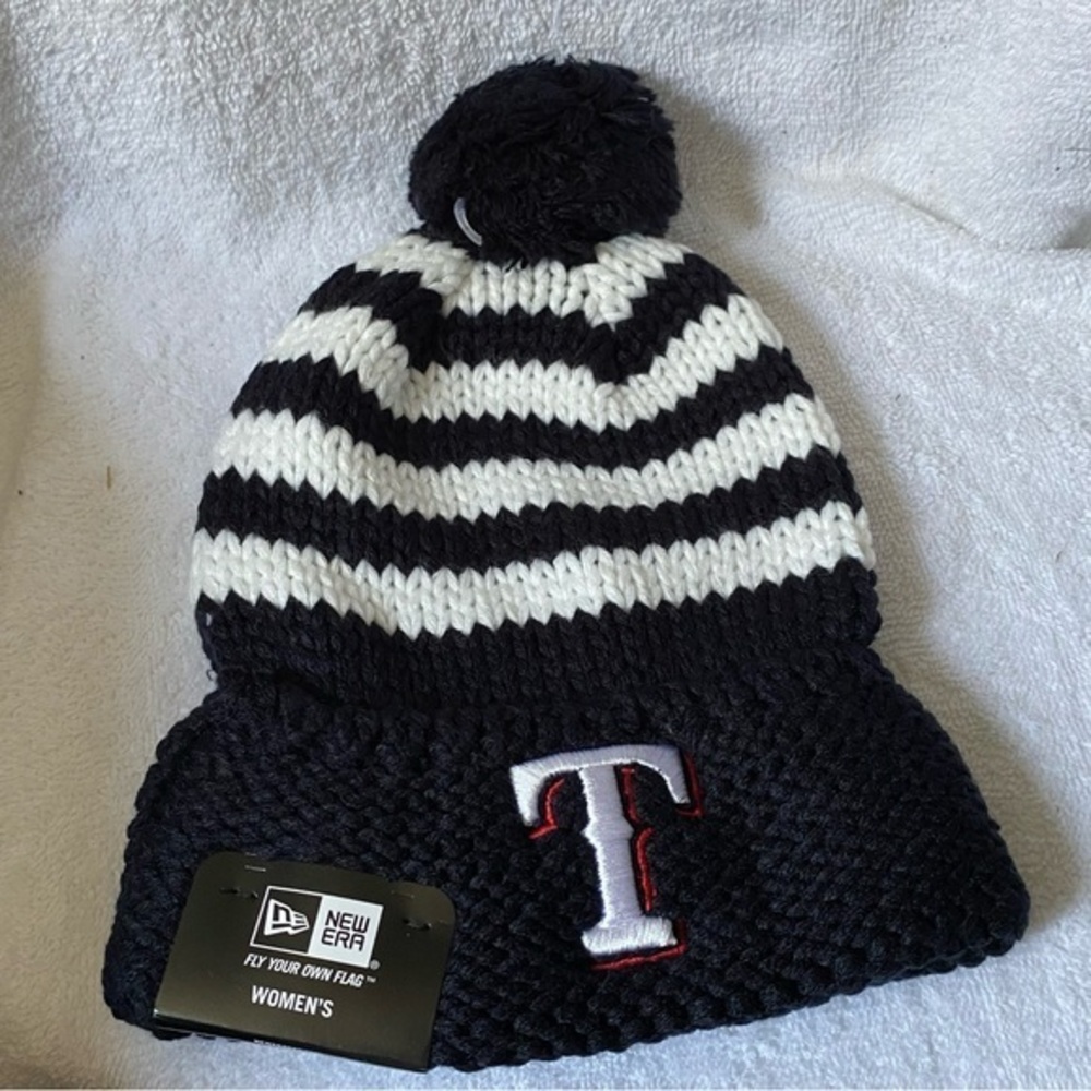 New Era Women’s Hat New With Tags Chunky Stripe Beanie